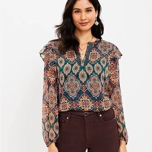 Ann Taylor LOFT Tapestry Ruffle Split Neck Blouse Size xs